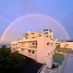 Apartaestudios Limsor Town Beach